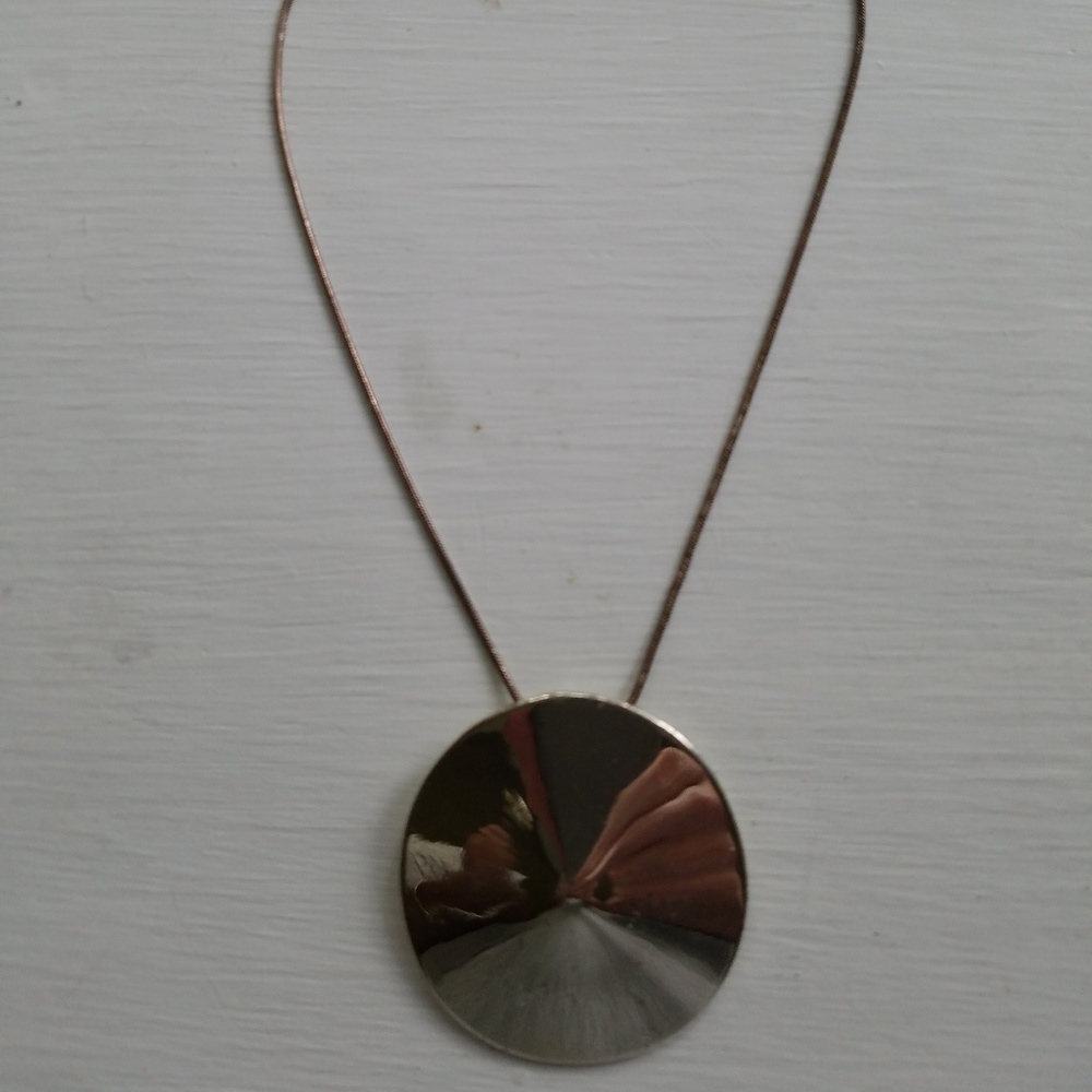Kenneth Cole silver disc on silver chain necklace